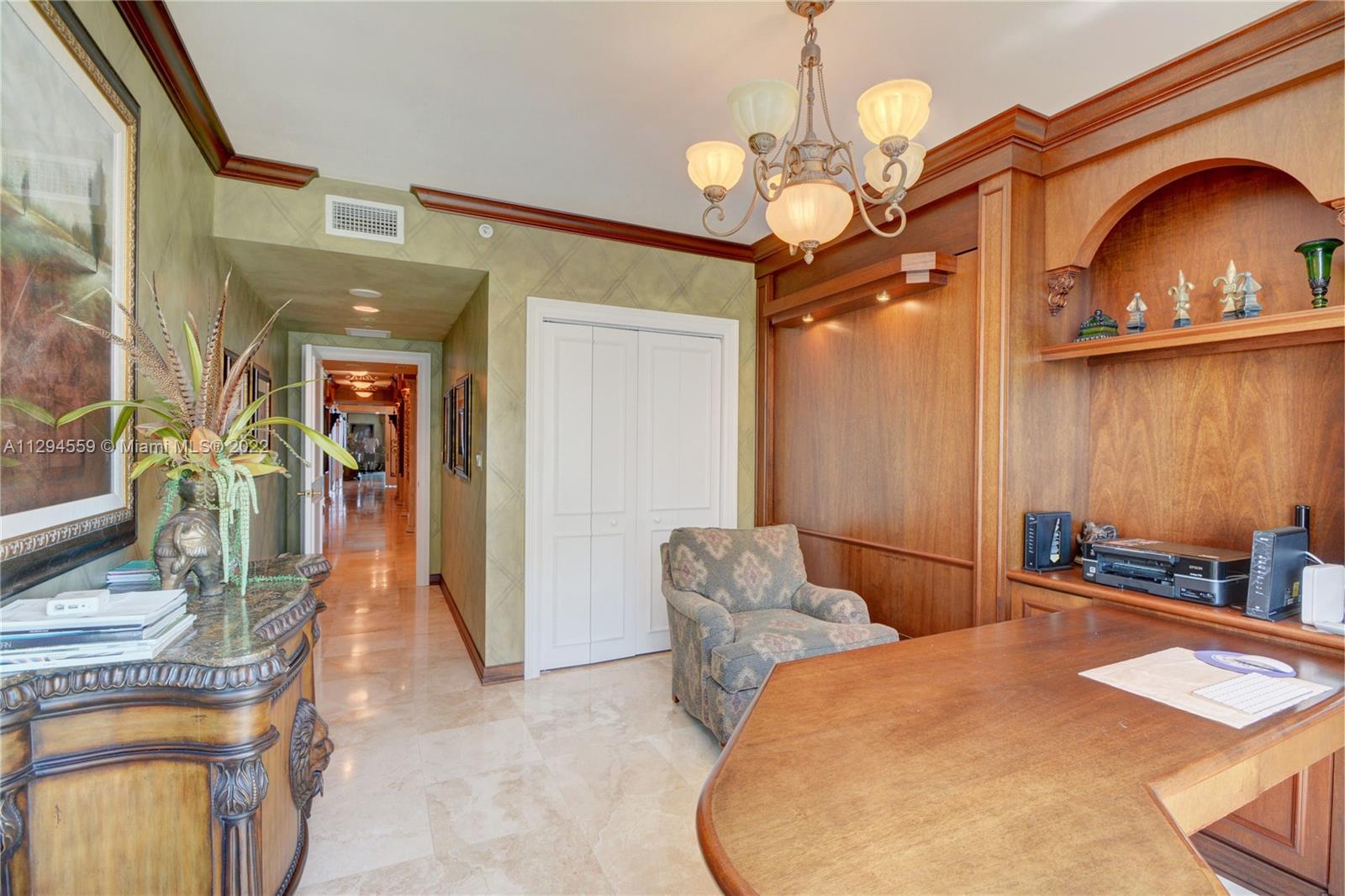 Office Room with a Murphy Bed