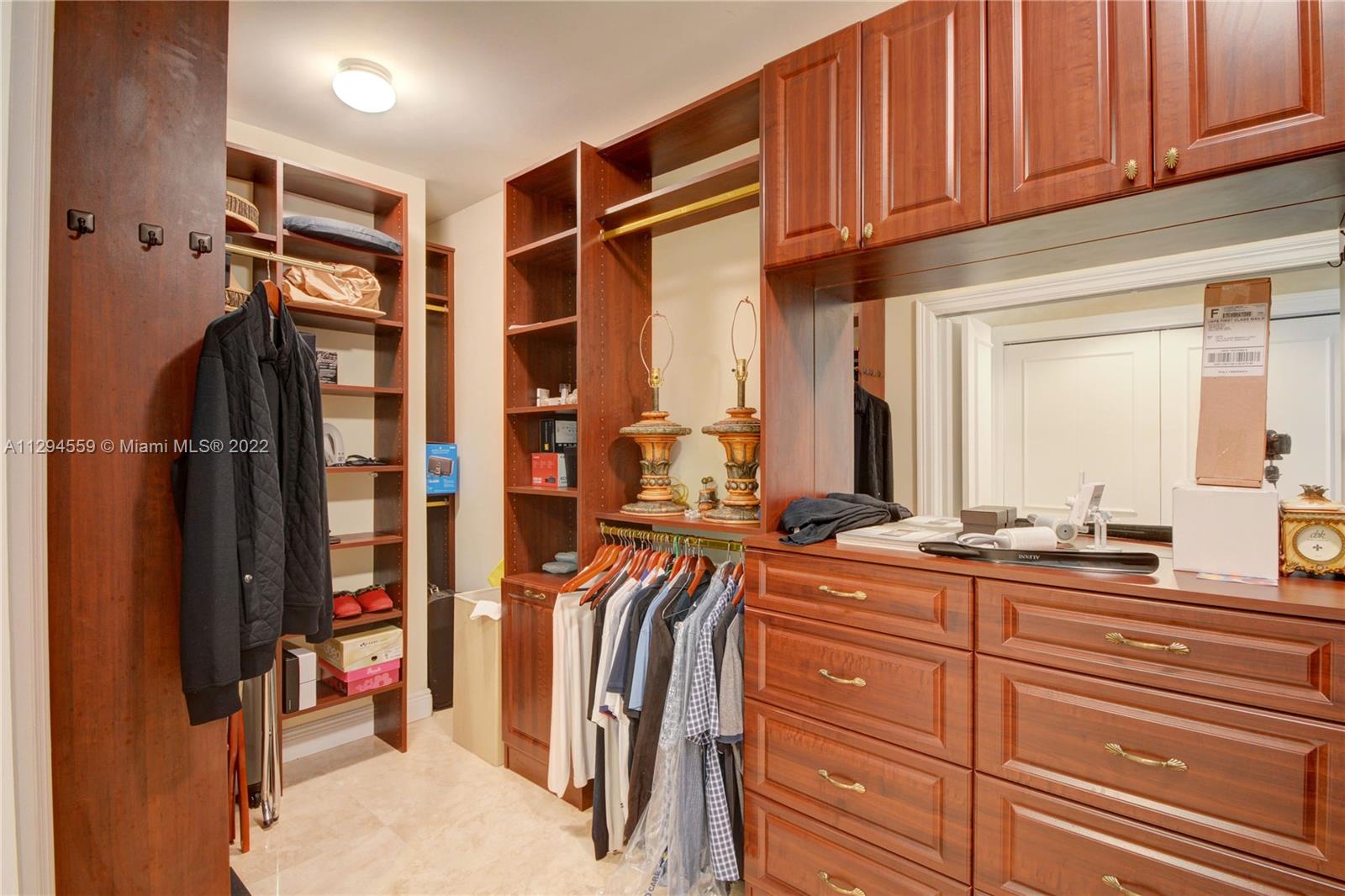 Master Bedroom walking Closet