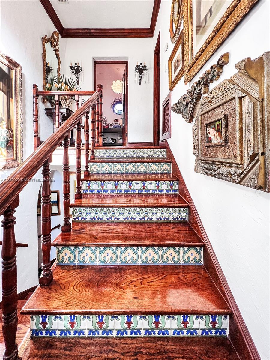 Main Staircase leading to Second Story Bedrooms