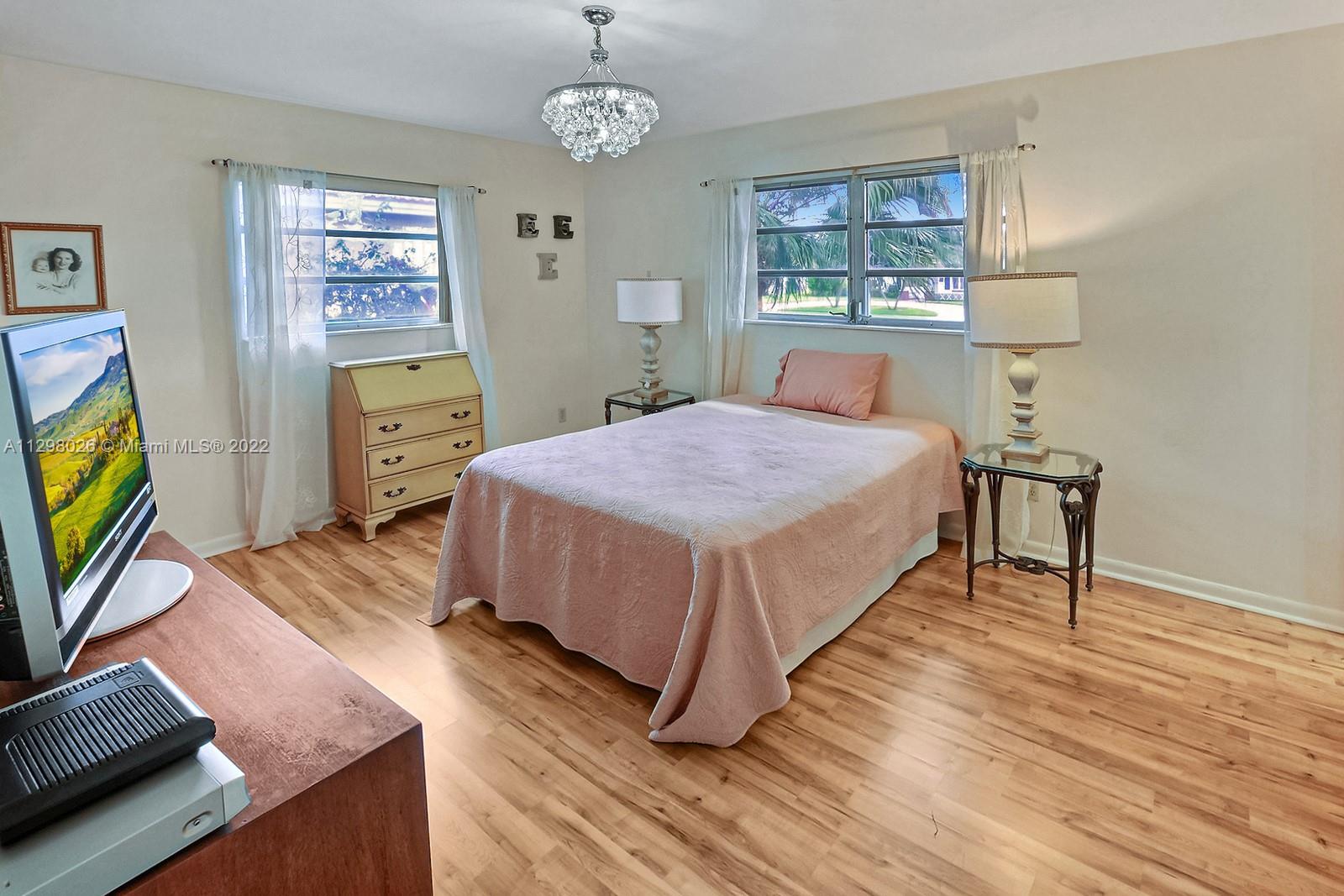 Listing Photo 19