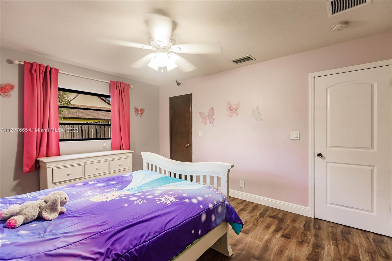 Listing Photo 23
