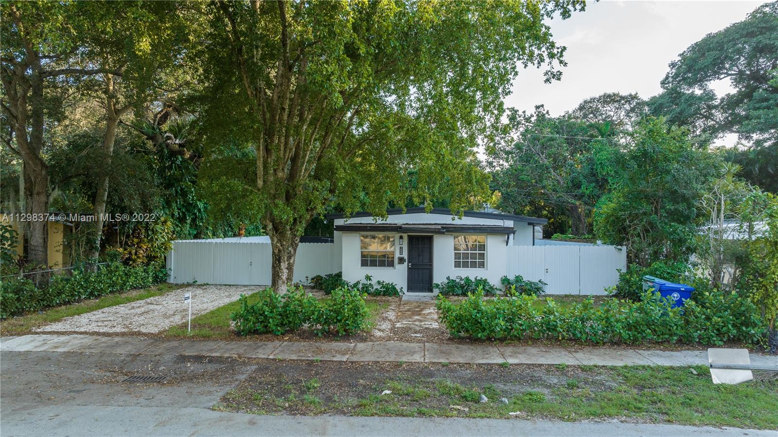 GREAT OPPORTUNITY FOR INVESTORS IN ONE OF MIAMI'S HOTTEST AREAS - OPPORTUNITY ZONE - T3-R - Fully remodeled 2/1 single family home in Coconut Grove. CBS construction on a large lot. Conveniently located in an A+ school district with acclaimed international studies programs. Within a mile from all shops, restaurants, bars & entertainment.