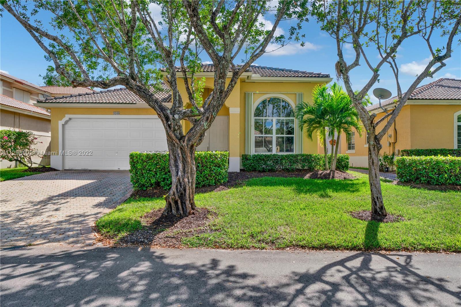 9108 SW 161st Ter  For Sale A11298092, FL