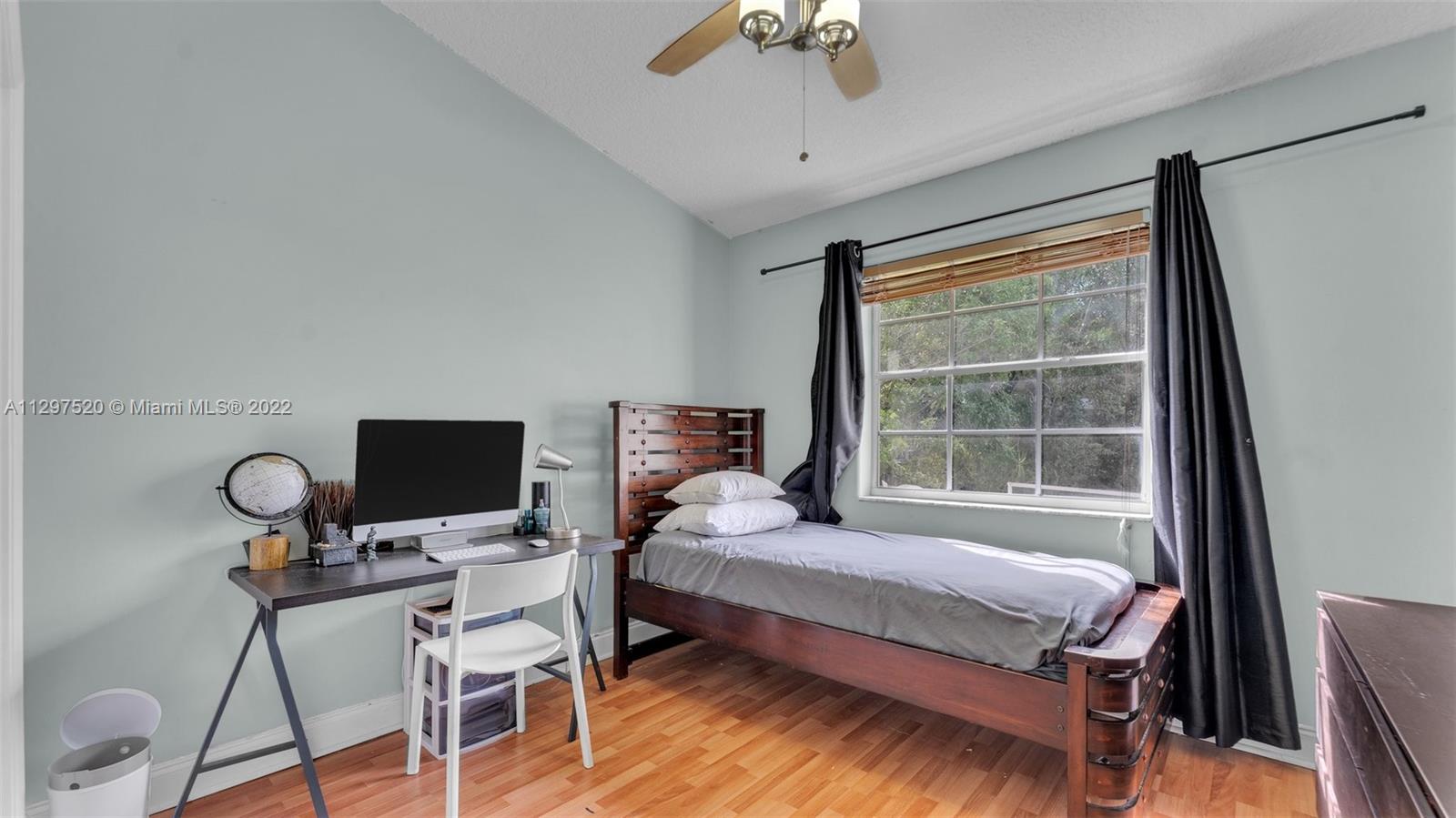 Listing Photo 13