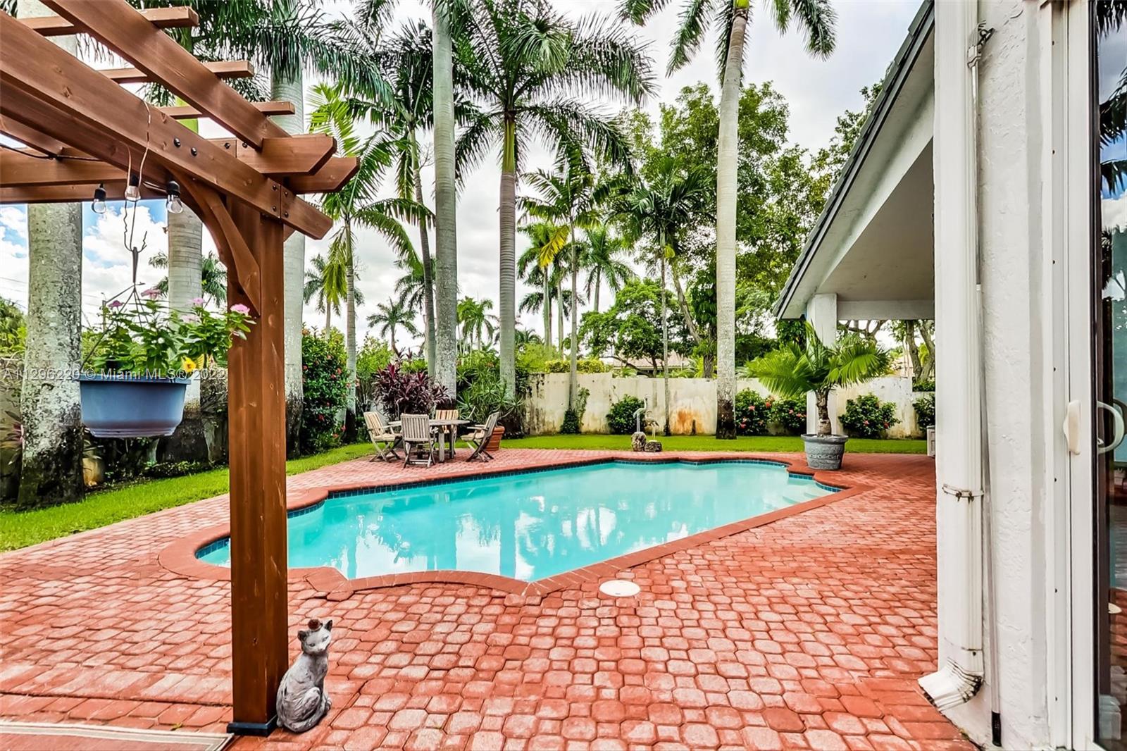 Listing Photo 54