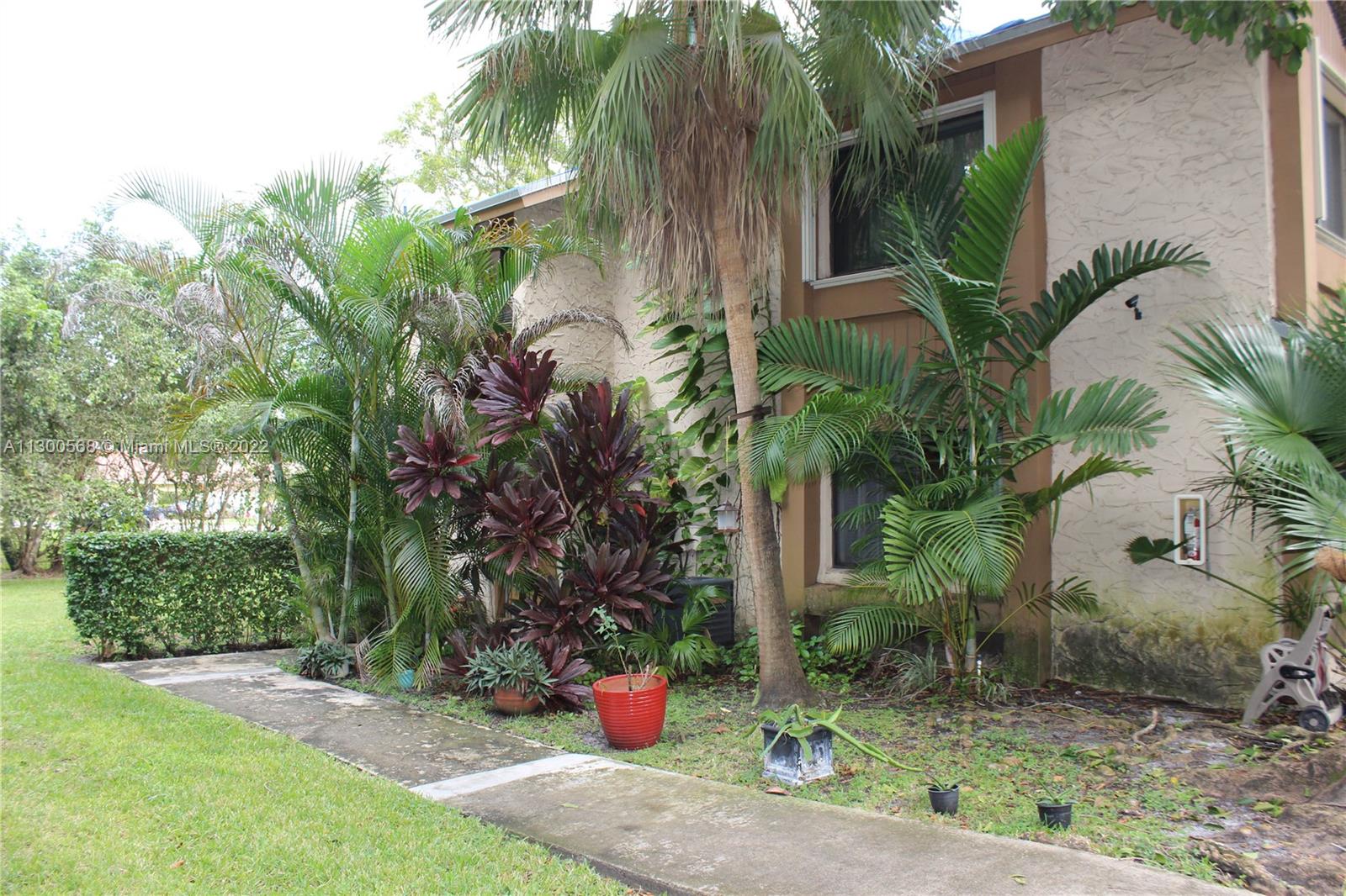 Private 2nd floor corner unit tucked away next to golf course. Updated newer kitchen with granite countertops, undermount sink and stainless appliances. Newer AC (2018), energy-efficient windows (2018), accordion shutters (2018), water heater (2020). Full-sized washer and dryer in the unit and ceramic tile flooring throughout. Two assigned parking spaces in front of home. Pets allowed up to 25 lbs. Community has a pool, play area and tennis courts. Short walk to Central Park. New roofs are being installed throughout the community. Tenant-occupied paying $2050/month through Sept 2023. No lease restrictions. Association does not have reserves.