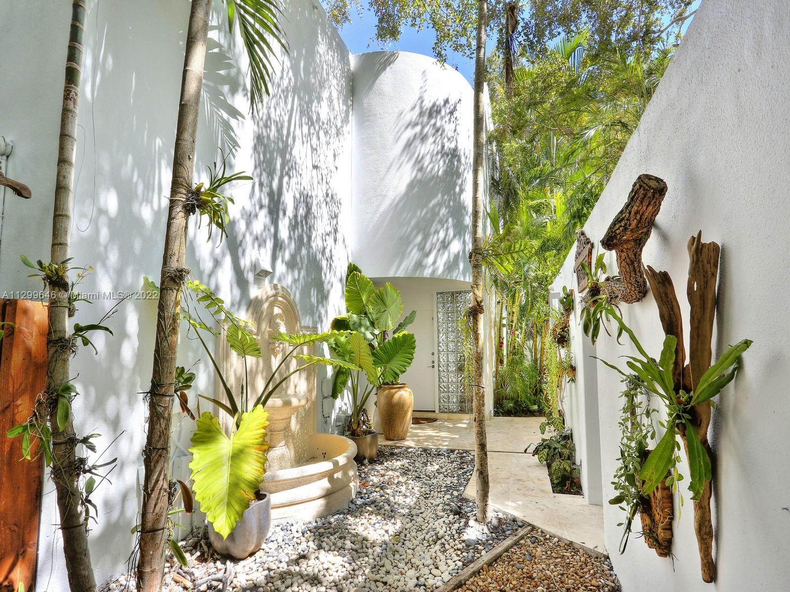 Photo 2 of   in Miami - MLS A11299646