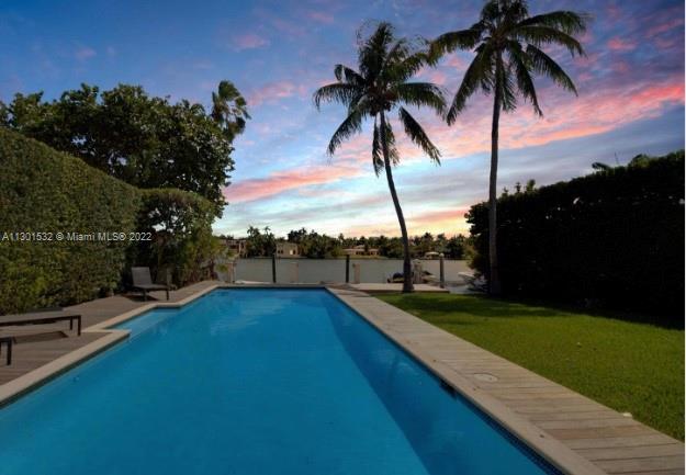 120 S Hibiscus Dr  For Sale A11301532, FL