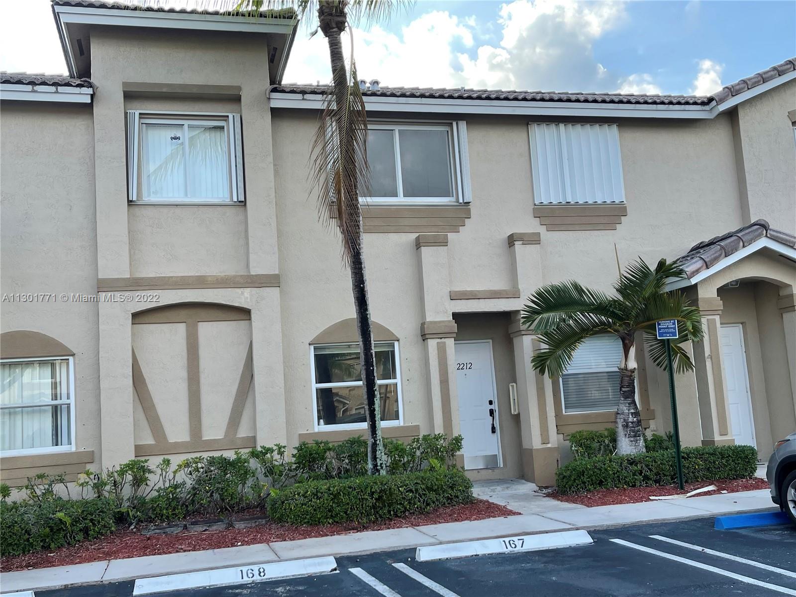 SPACIOUS 3 BR/ 2.5 BA TOWNHOME IN DESIRABLE TOWN GATE COMMUNITY AT KEYS GATE, TILE ON 1ST FLOOR, SEPARATE LIVING & DINING AREA, LARGE MASTER BEDROOM AND FENCED IN PATIO. RENT INCLUDES: BASIC ATT UVERSE CABLE & INTERNET, ALARM MONITORING, EXTERMINATOR, ROVING SECURITY, COMMUNITY POOL.