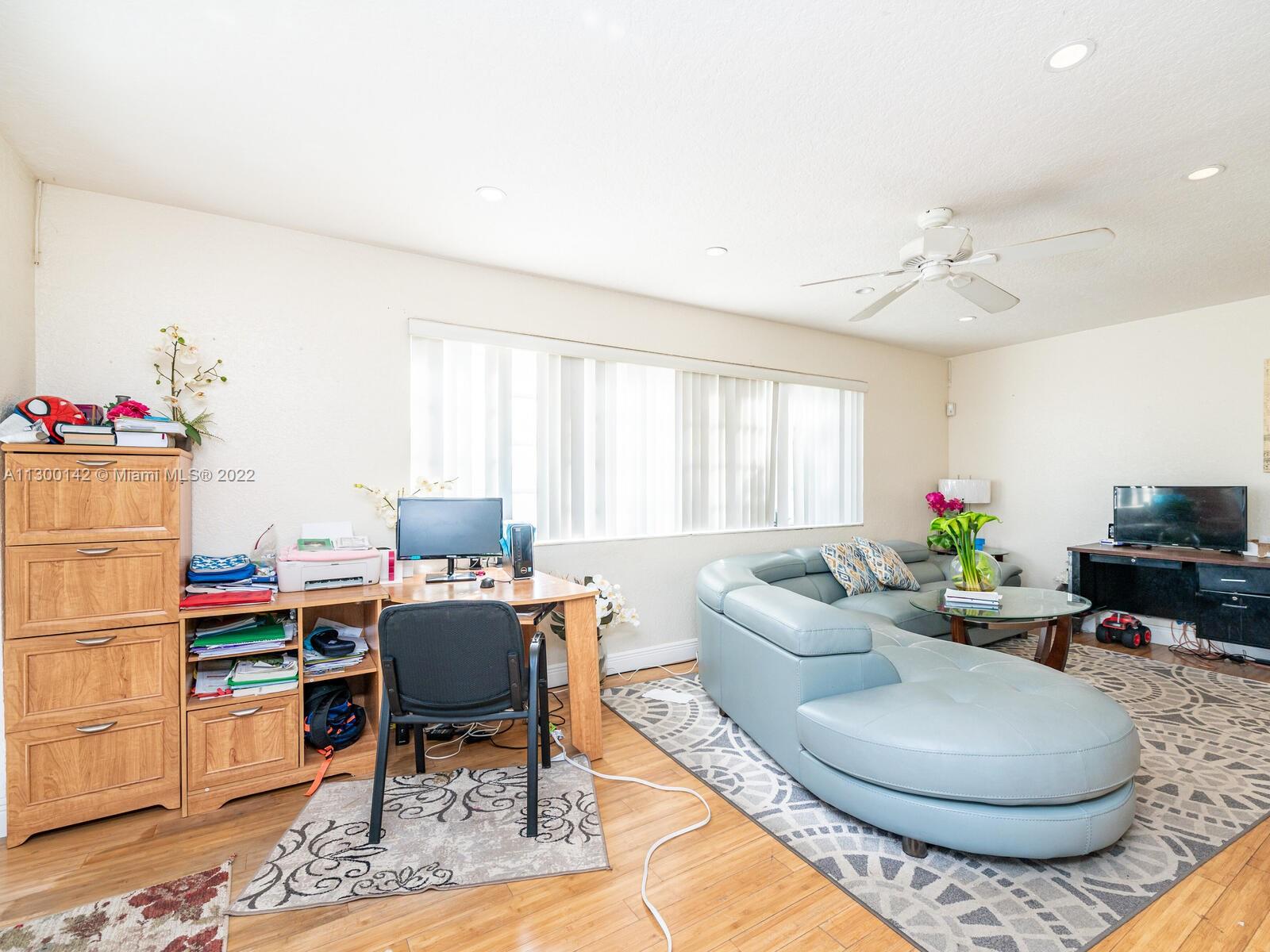 Listing Photo 15