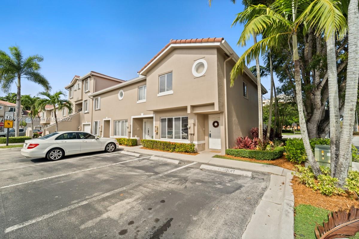245  Riviera Cir  For Sale A11301998, FL