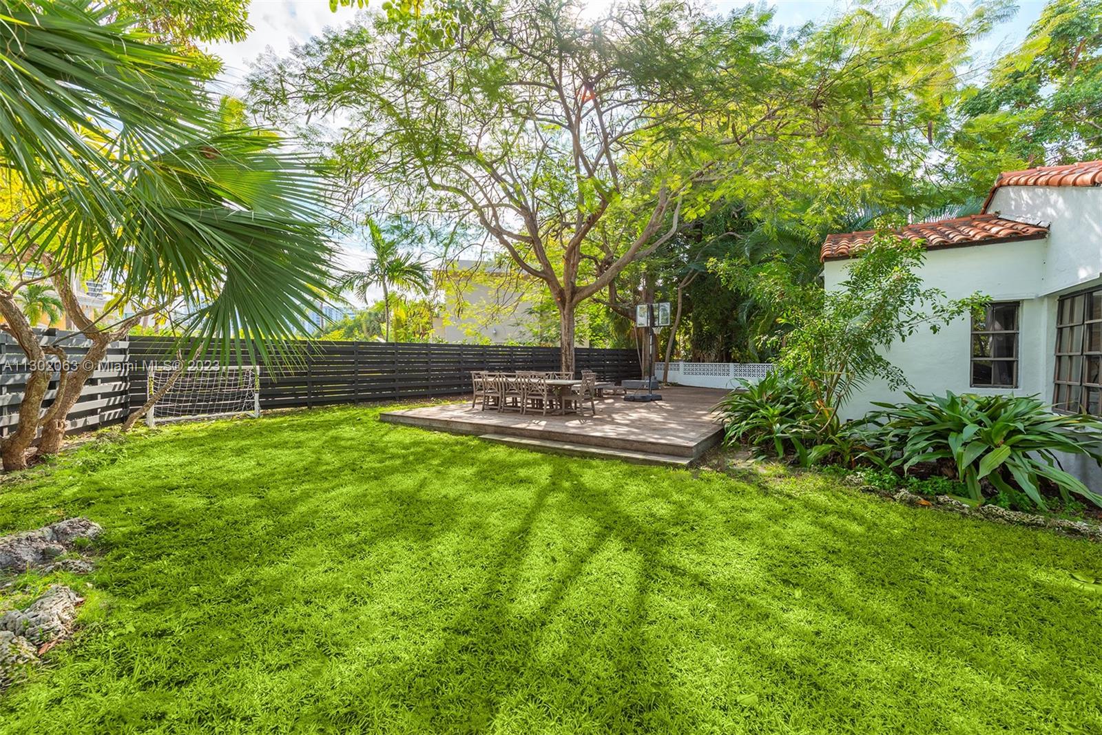 Listing Photo 8