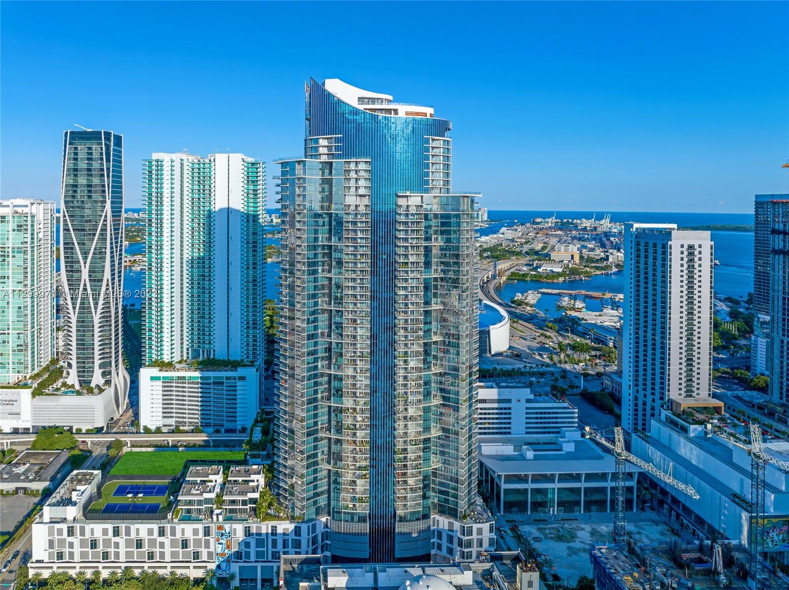 851 NE 1st Ave 3506, Miami, FL 33132