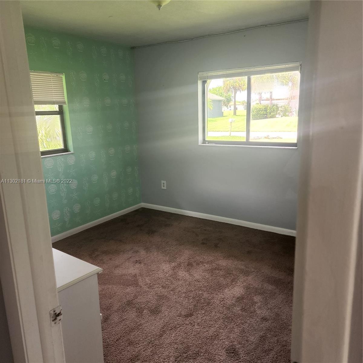 Listing Photo 9