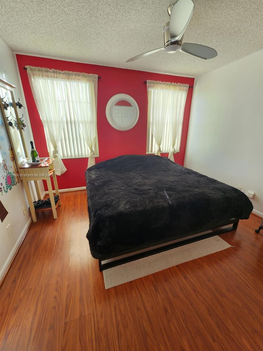 Listing Photo 15