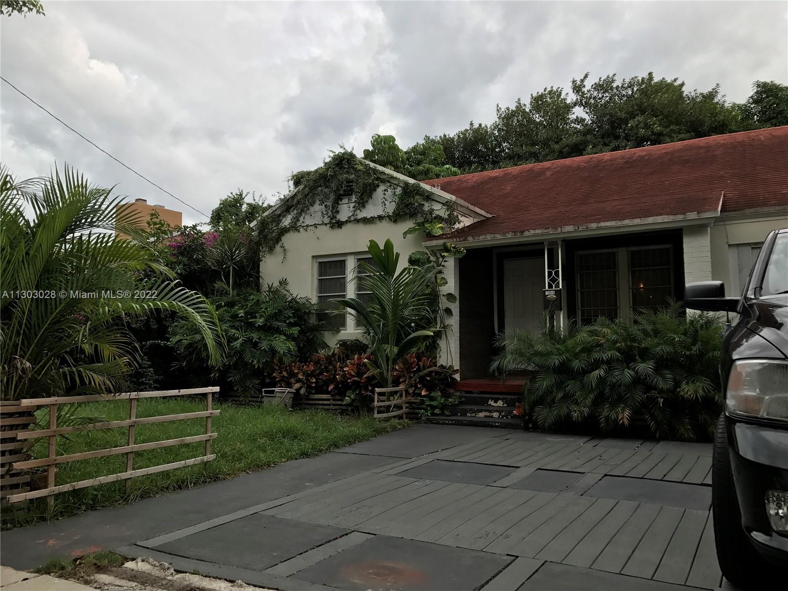1058 NW 50th St  For Sale A11303028, FL