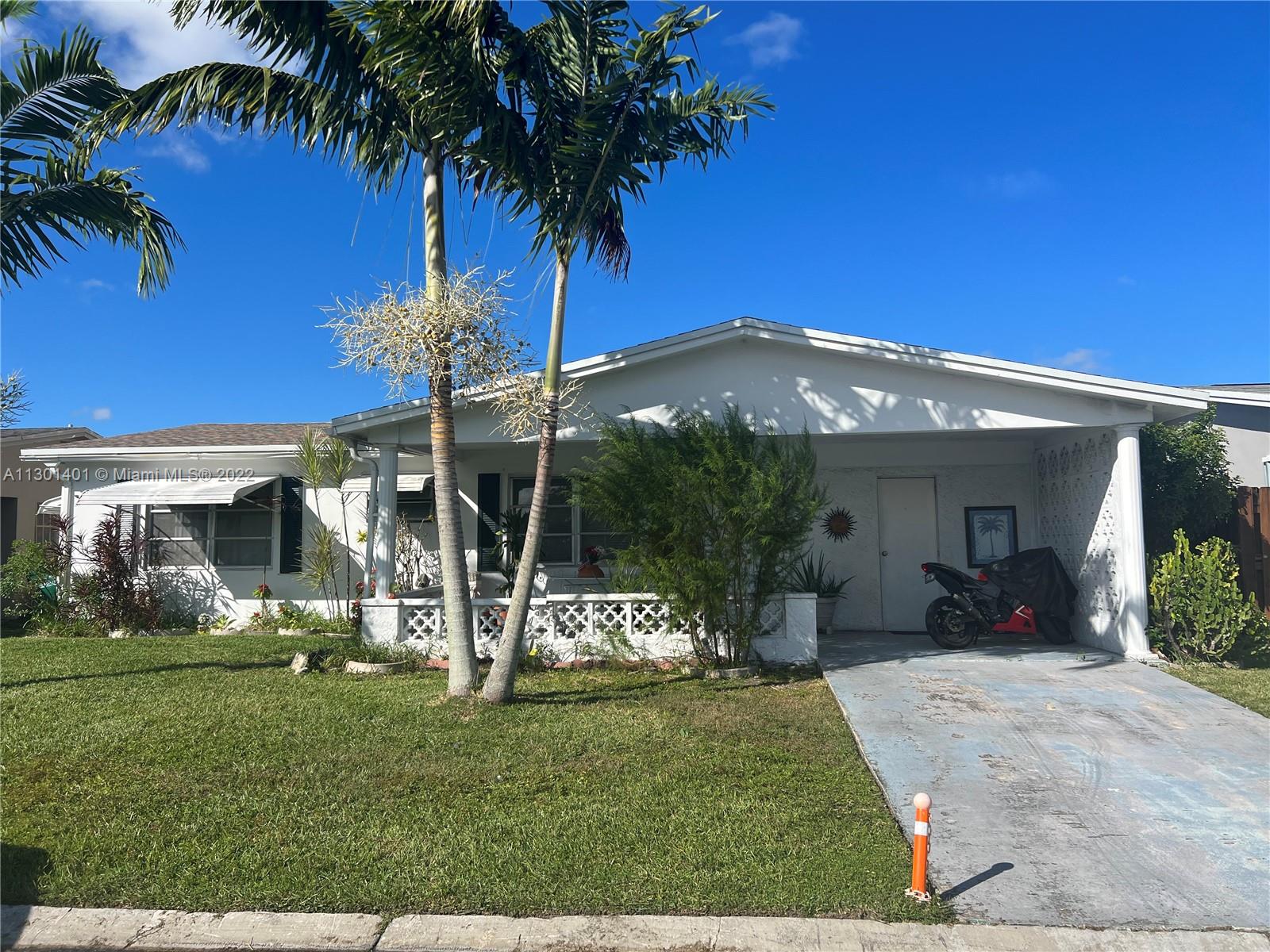 6715 NW 12th St, Margate, FL 33063