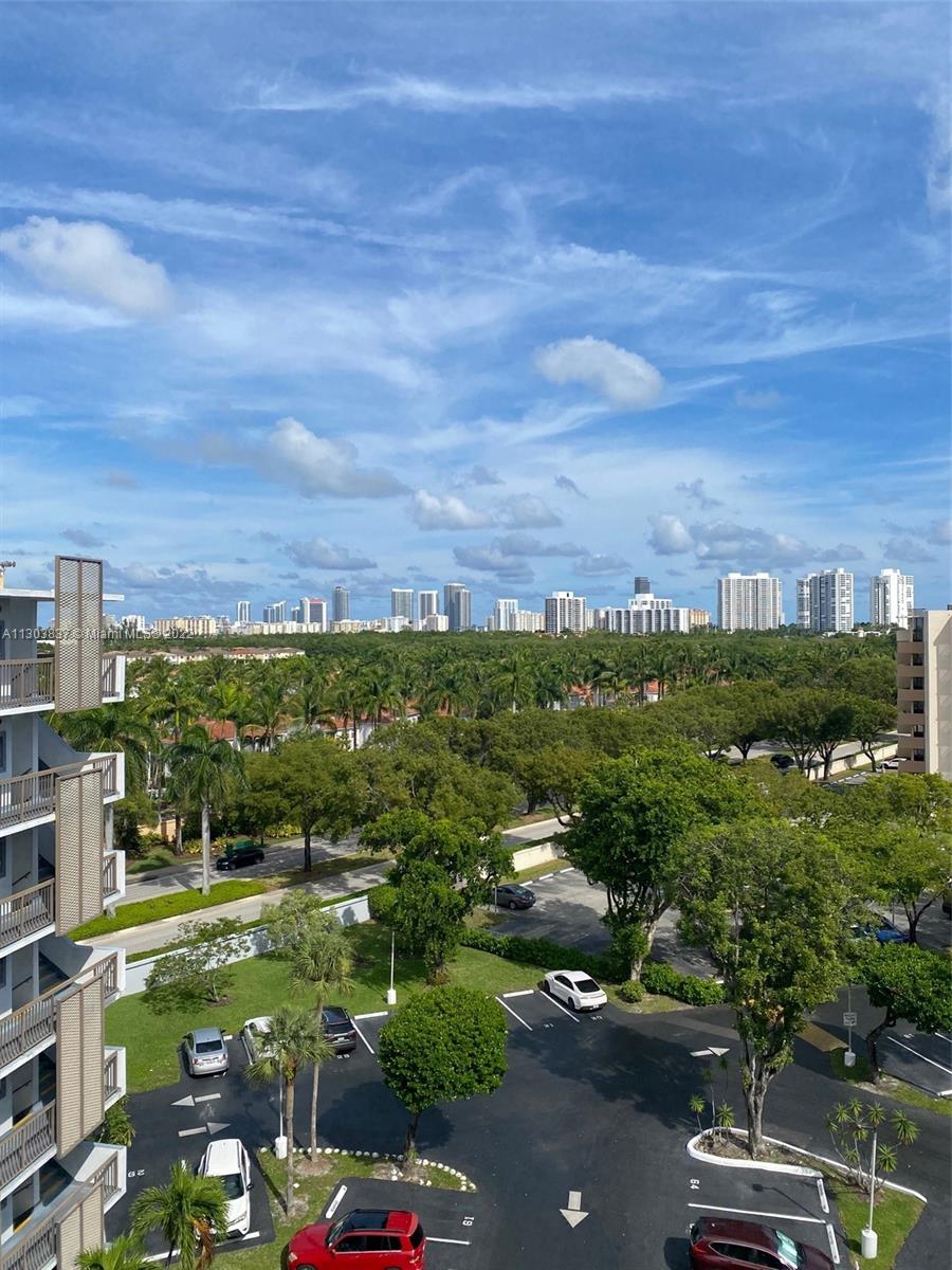 20500 W Country Club Dr #804 For Sale A11303837, FL