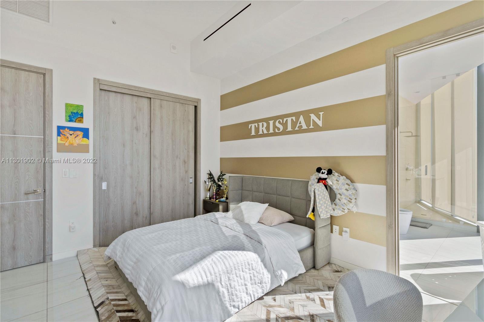 2nd Bedroom