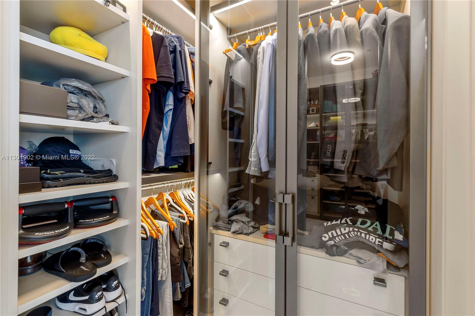 Ornare Master Bedroom Closets