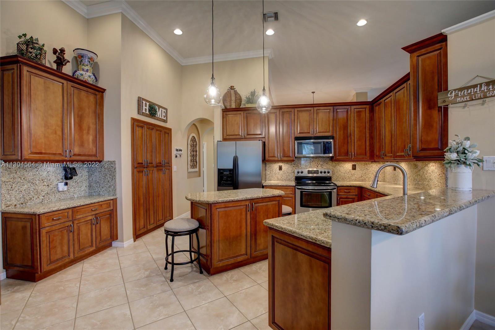 Listing Photo 16