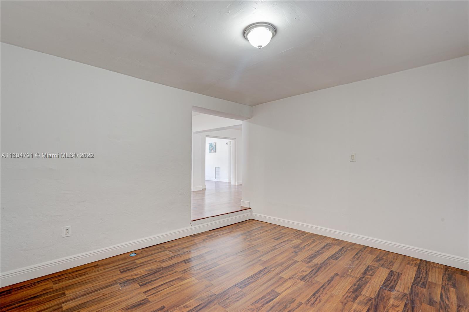 Listing Photo 13