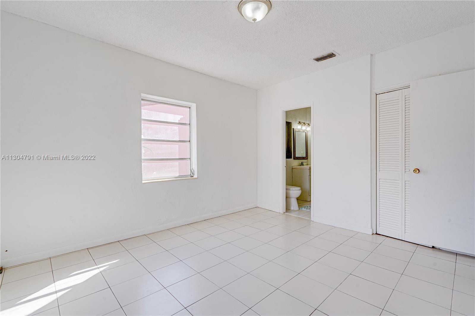 Listing Photo 24
