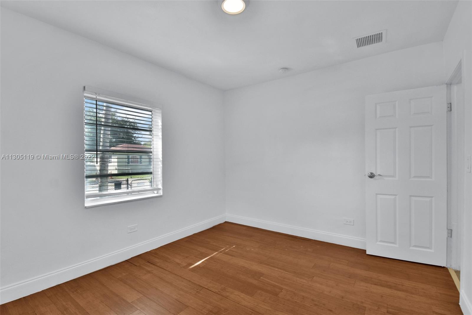 Listing Photo 38