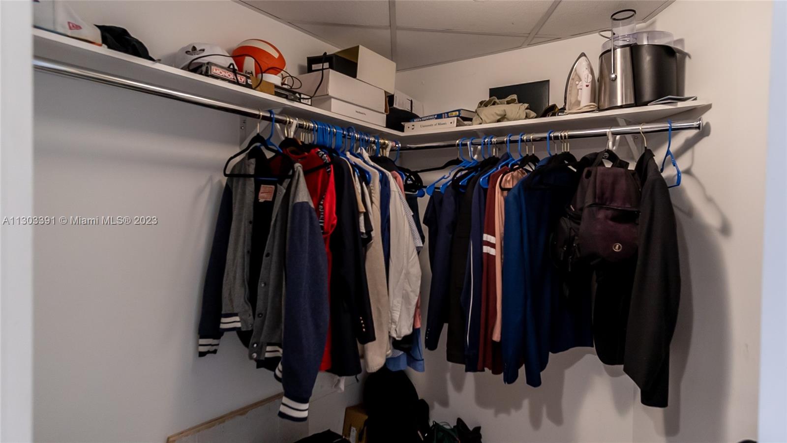Listing Photo 11