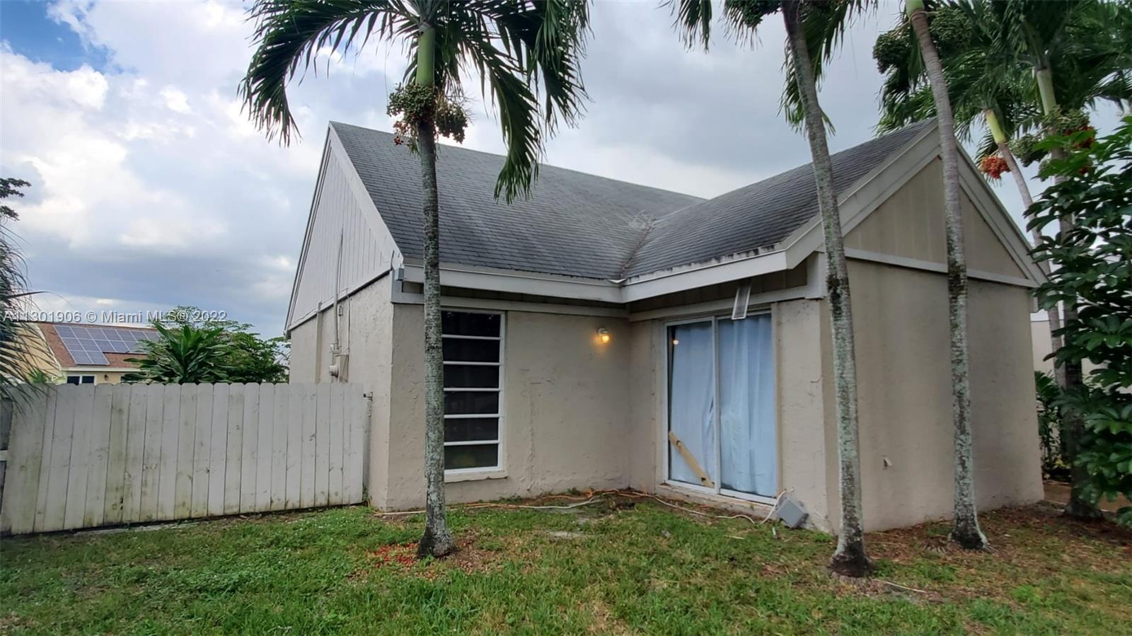 2731  Devonwood Ave  For Sale A11301906, FL