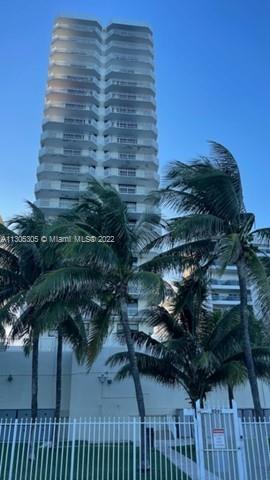 Photo 2 of Le Trianon Condo Apt 11E in Miami Beach - MLS A11305305