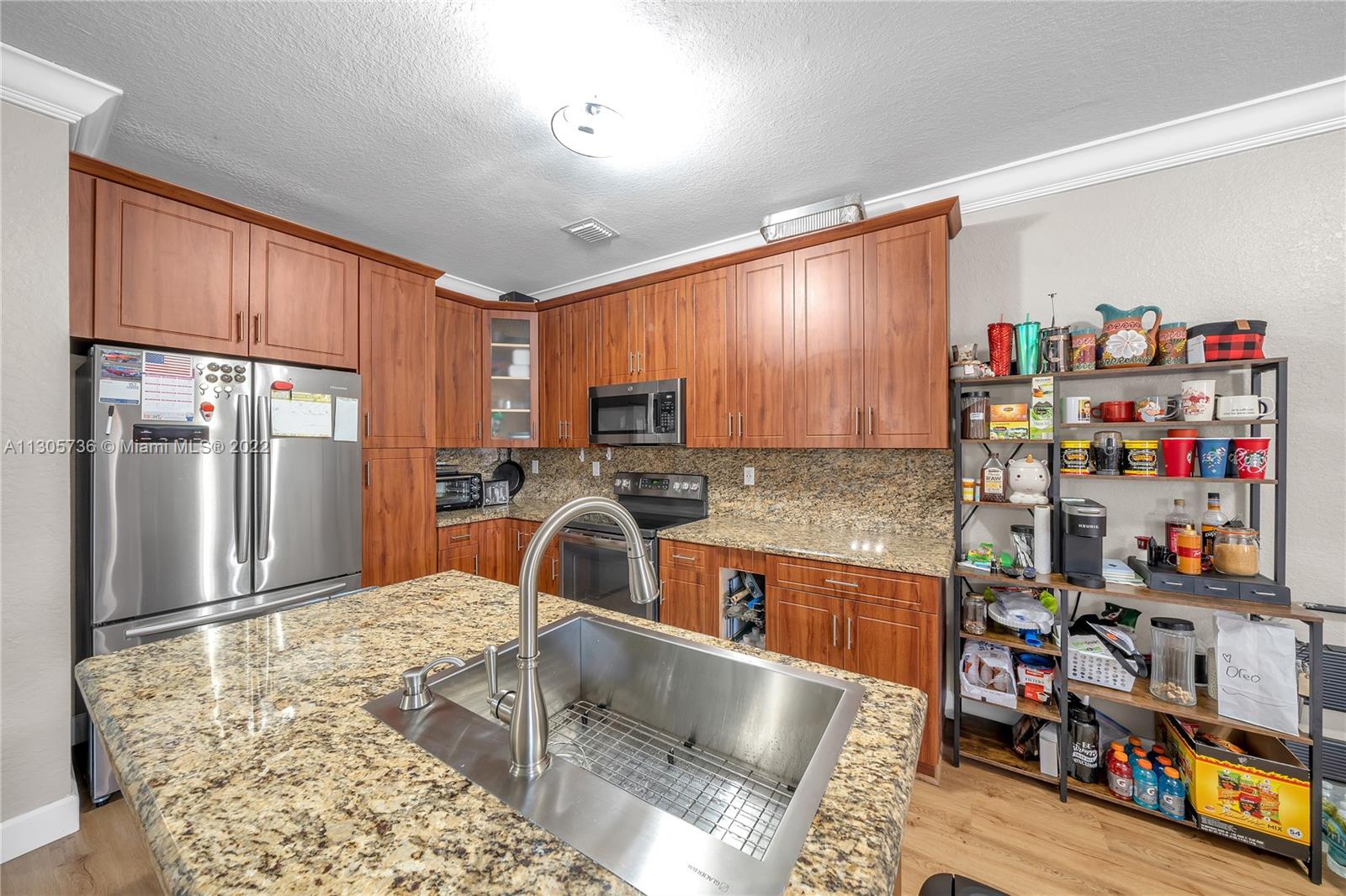 Listing Photo 7