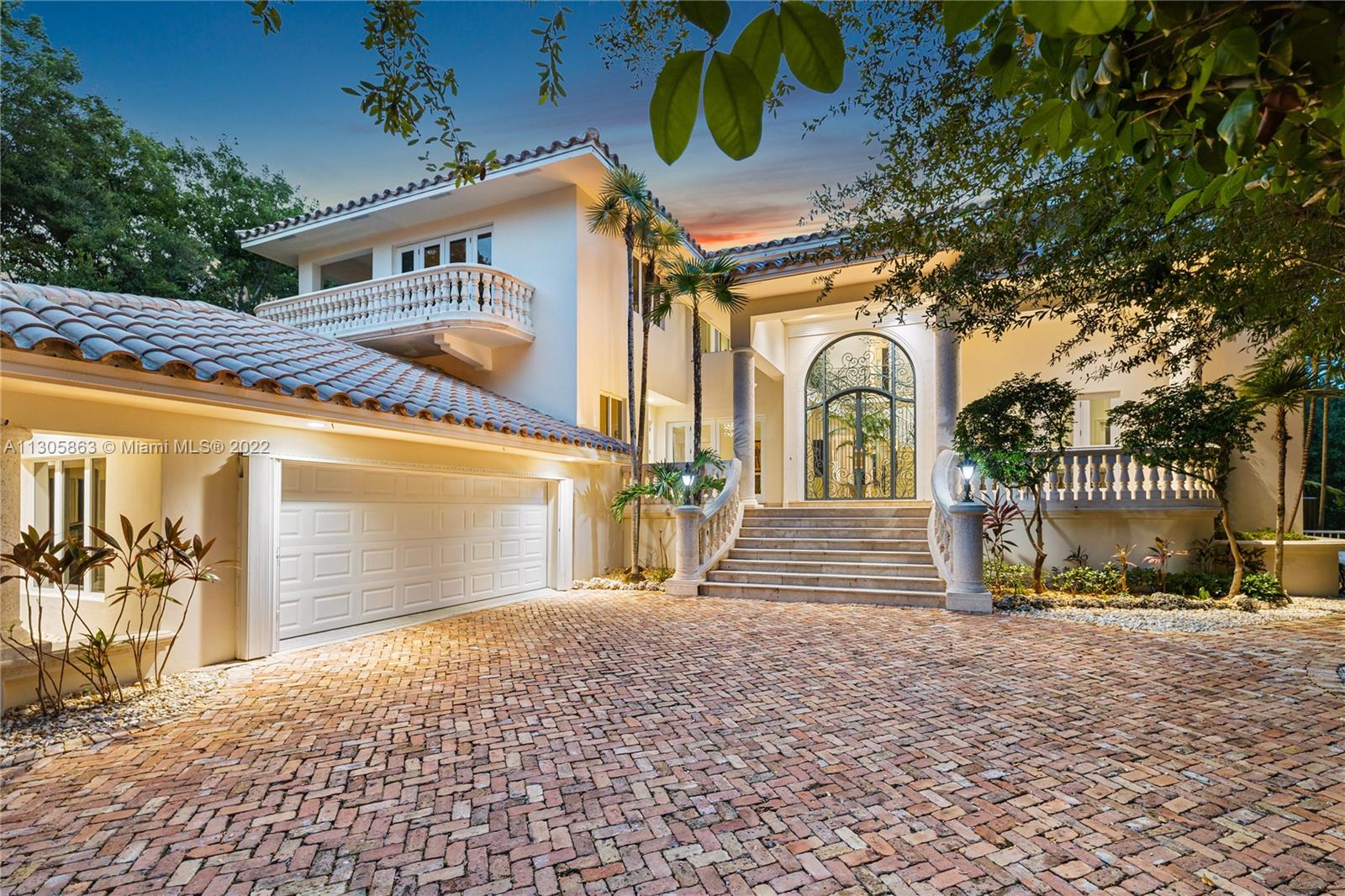 Stunning waterfront home in the exclusive gated community Islands of Cocoplum in Coral Gables. A double-height foyer greets you with a magnificent stairway. The large modern kitchen and dining room overlooks the beautiful pool area and an outside terrace with views to the dock & waterway. Located on a 14,018 SqFt lot at the end of a cul-de-sac, the home has 5 Bed 5/half bath a gorgeous office & 180ft of water frontage! Oversized master suite with spacious walk-in closet. High impact windows and French doors throughout the house. Two-car garage, generator and a pool facing the mangrove and a private 62 ft brand-new dock Basement has large bonus area for storage, play room, gym and wine cellar. Private, secured and exclusive community, offering tennis, beach volley, basketball courts, pool..