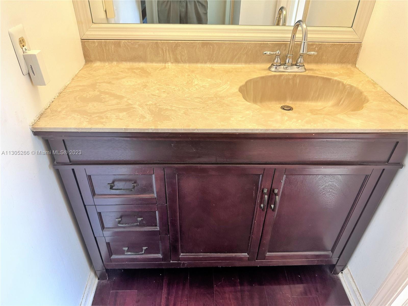 Maaster bathroom remodeld sink and countertop