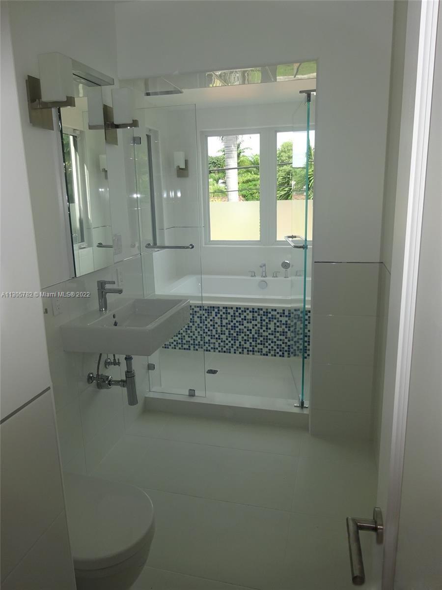 2nd Bathroom