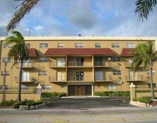 THIS IS THE ACTUAL BUILDING!