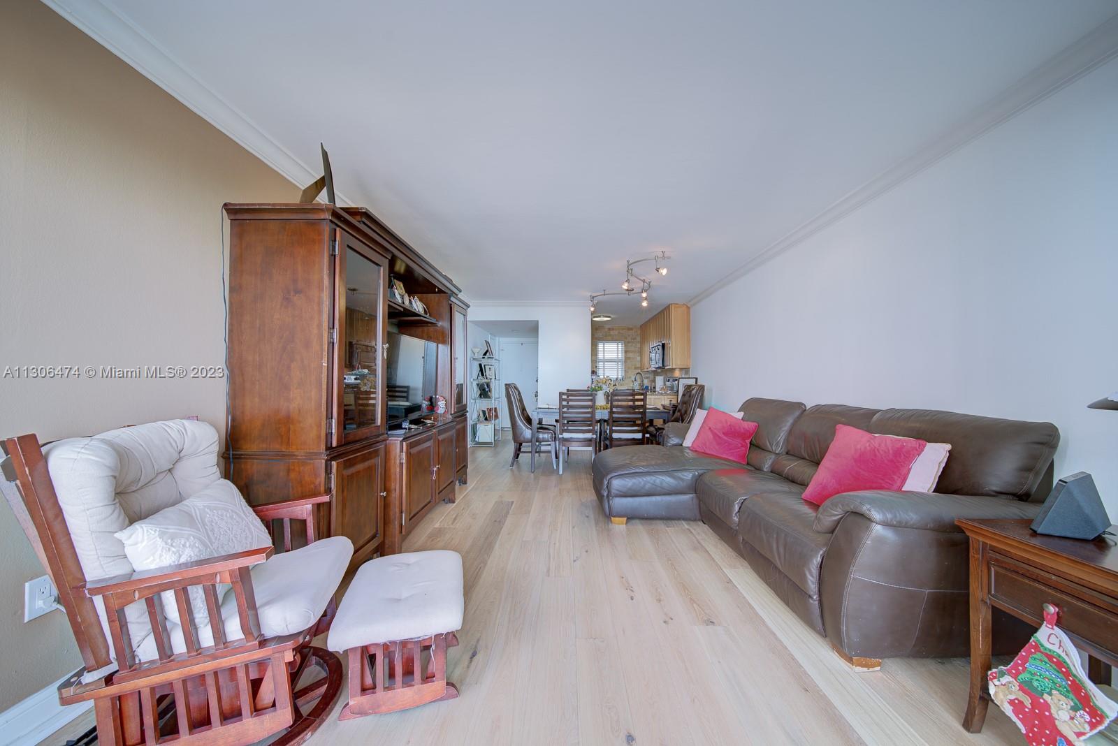 Listing Photo 19