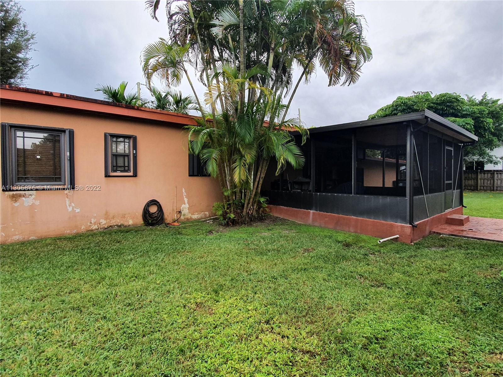Listing Photo 11