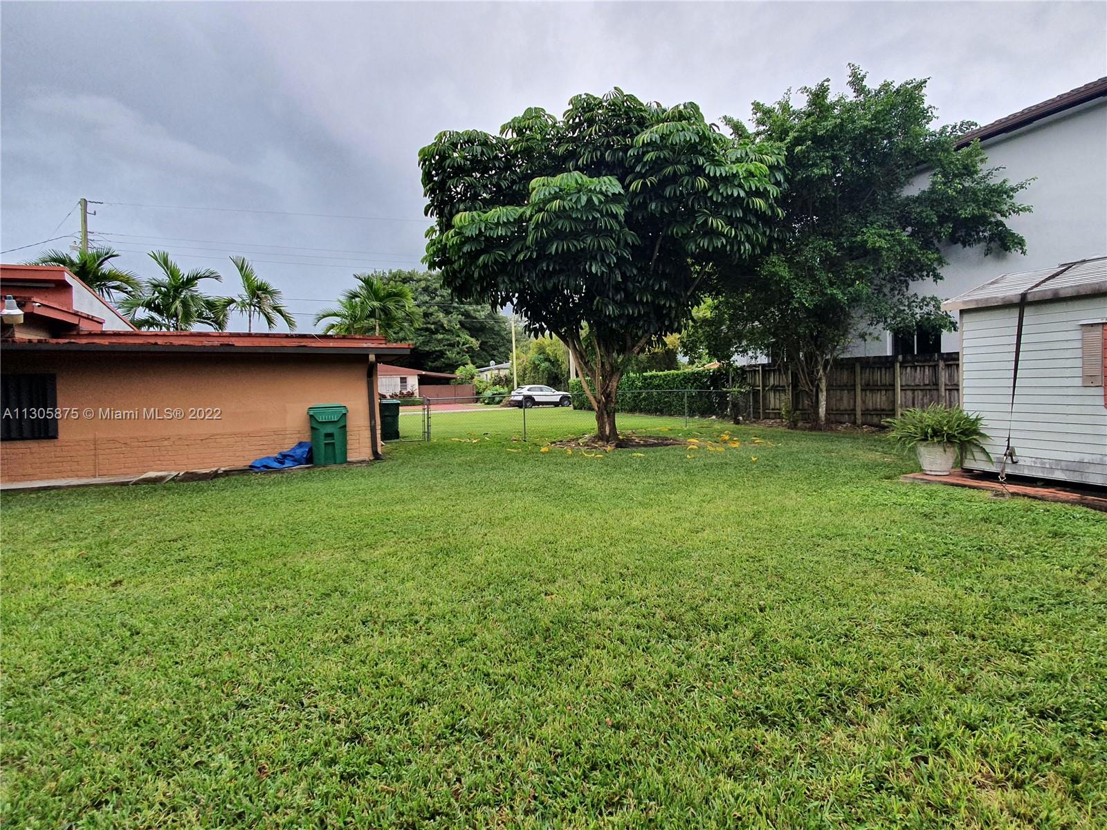 Listing Photo 8