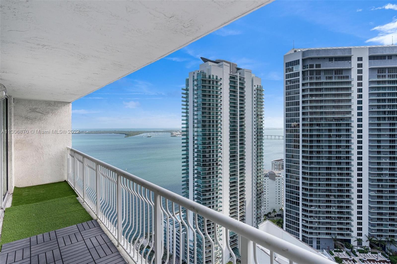 Photo 2 of The Club At Brickell Bay in Miami - MLS A11306870