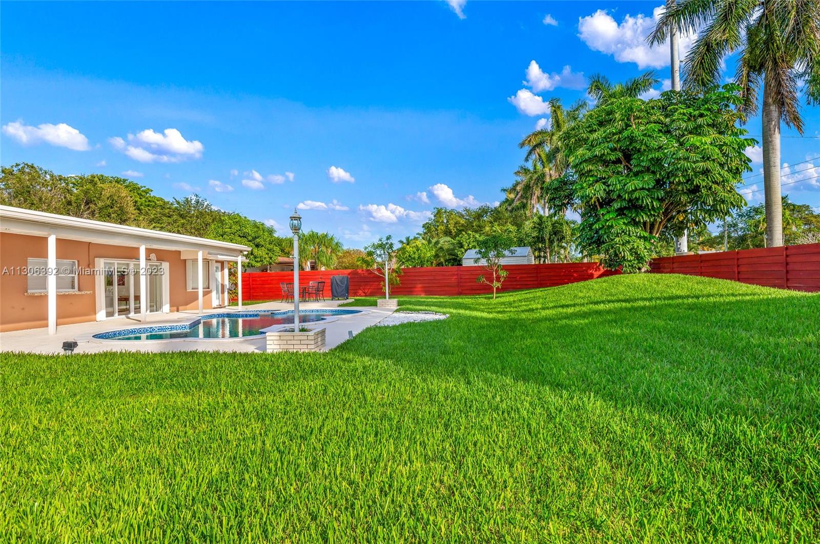 Listing Photo 17