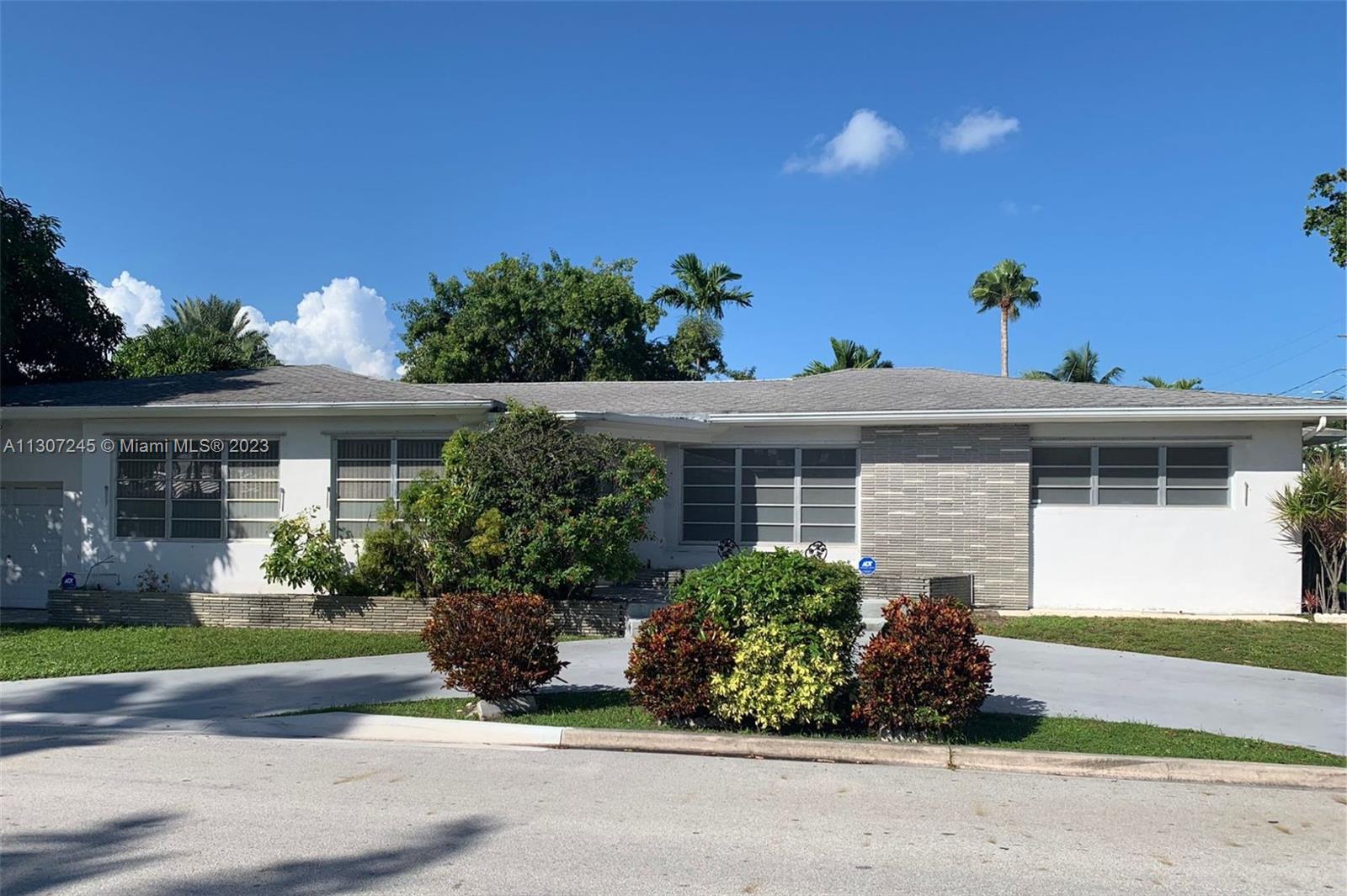 9500  Carlyle Ave  For Sale A11307245, FL
