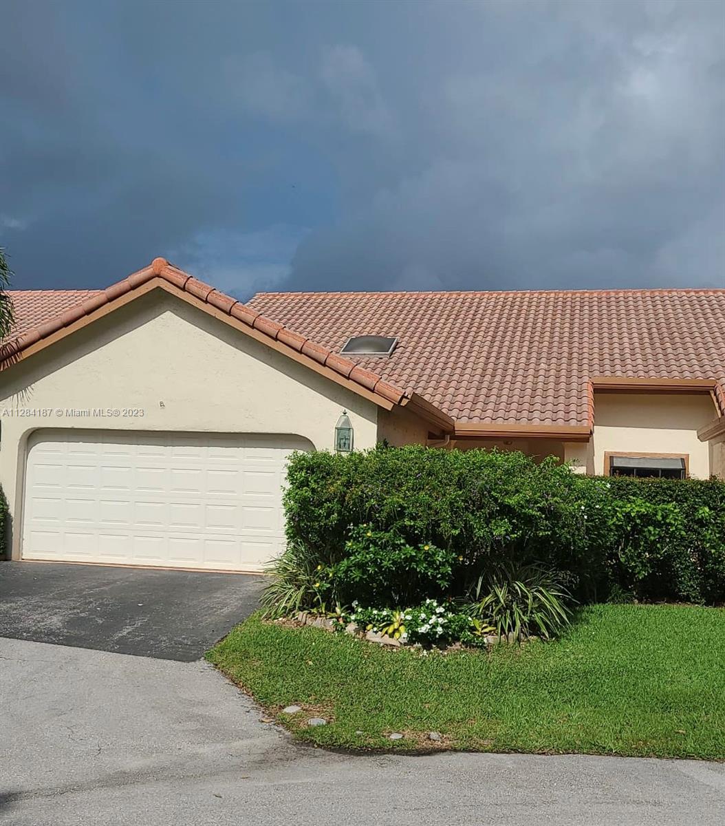 23375 Water Cir Courtyard 7, Boca Raton, FL 33486