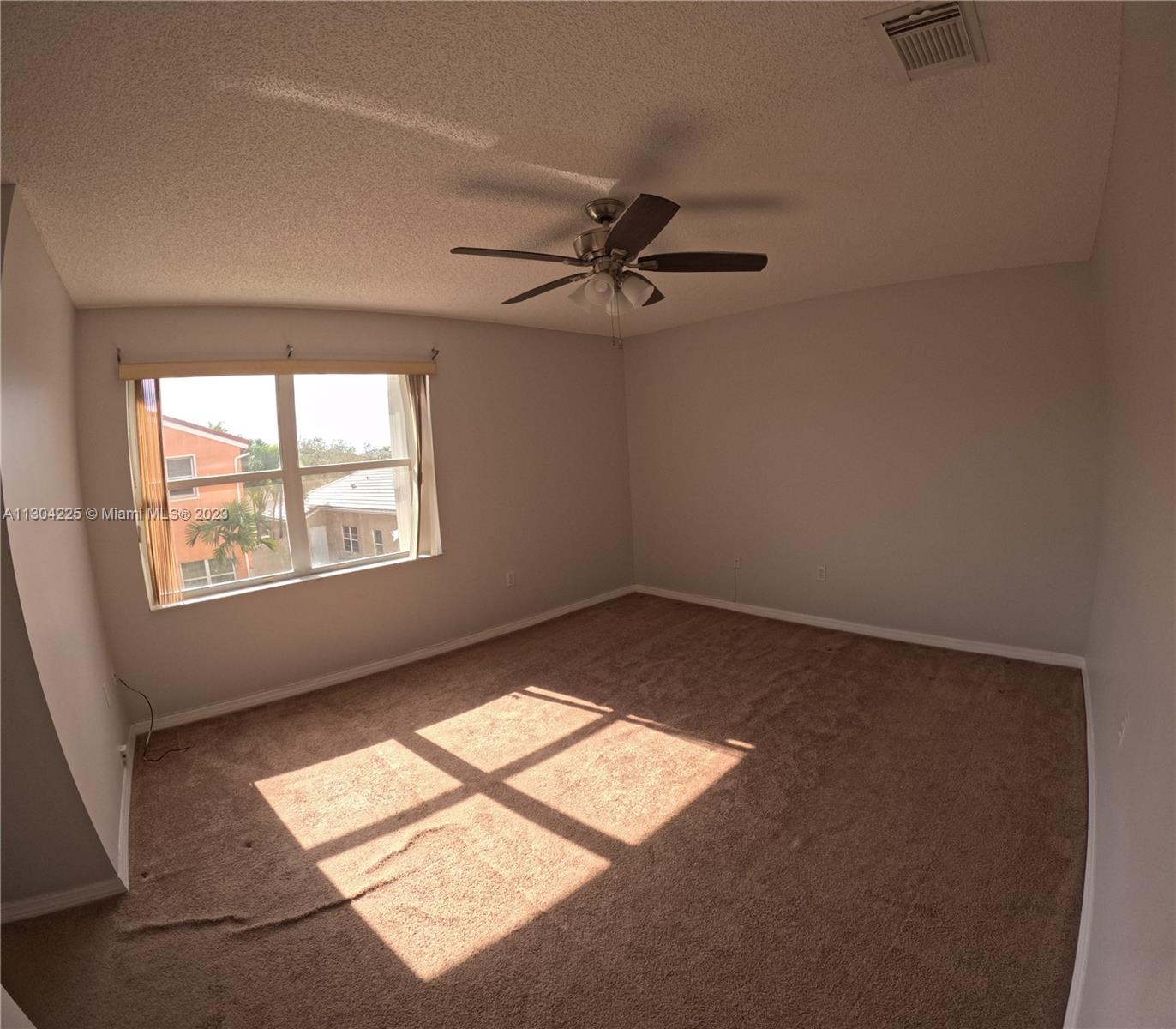 Listing Photo 24