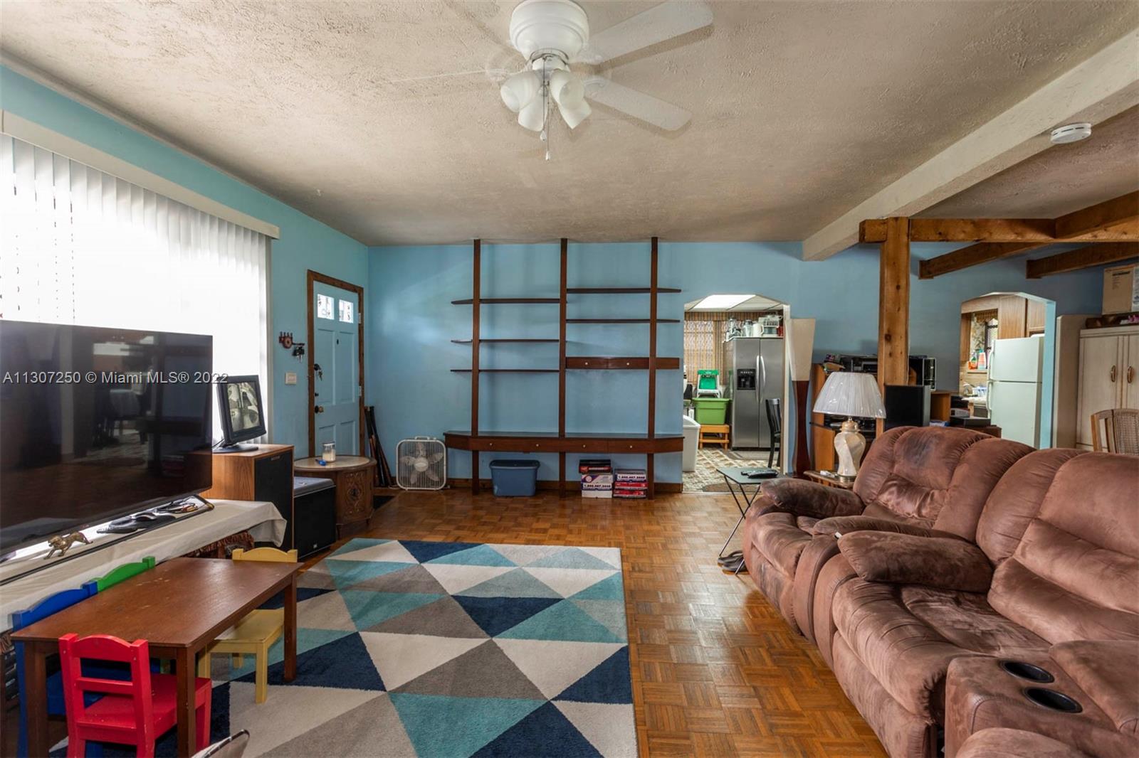 Listing Photo 6