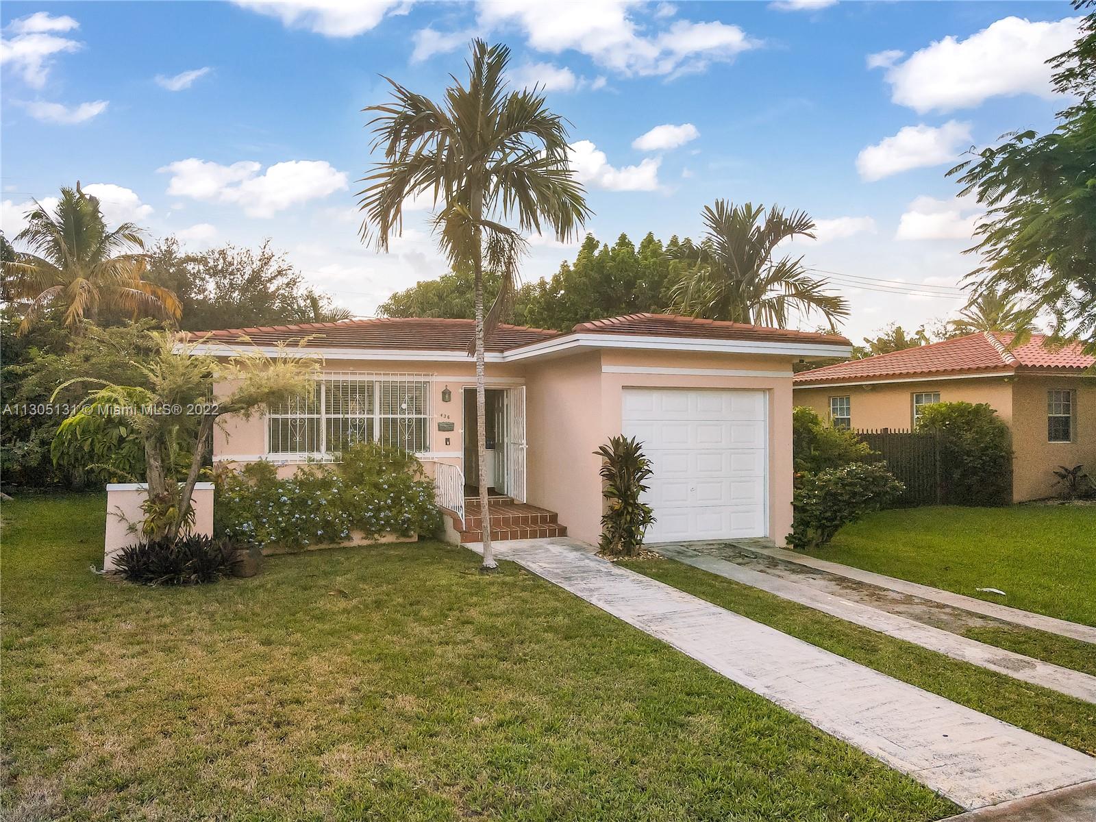 PRIME LOCATION! Beautiful Single Family two (2) bedroom and two (2) bathroom home in the heart of Coral Gables. Near to Downtown Coral Gables, shops and restaurants! Roof and electrical updated three years ago.