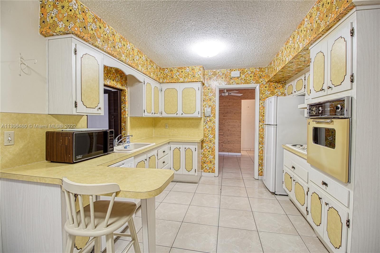 Listing Photo 10