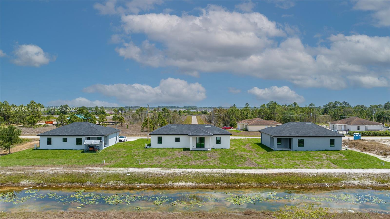 Listing Photo 10