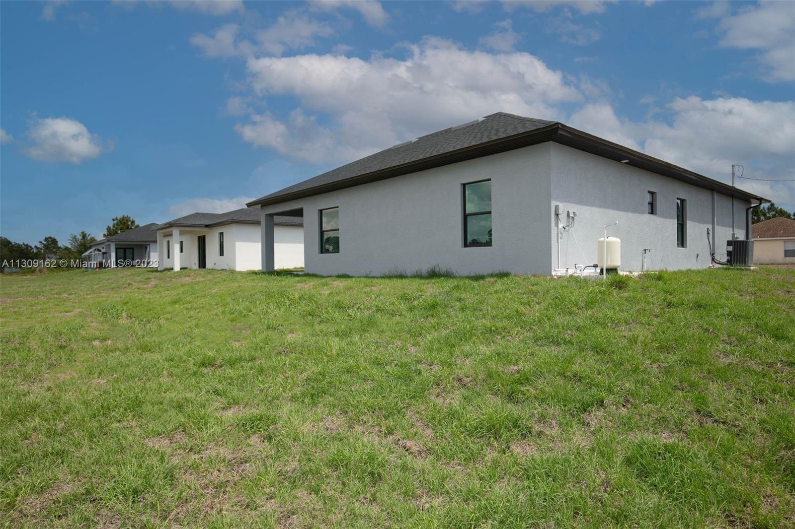 Listing Photo 6