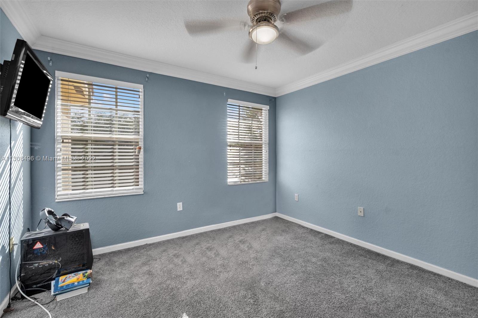 Listing Photo 16